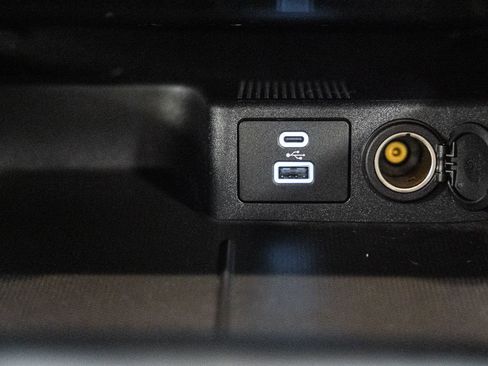 Used 2022 Ford Escape Titanium image 30