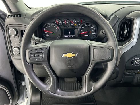 Used 2025 Chevrolet Silverado 1500 Custom image 11