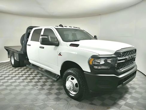 Used 2024 RAM 3500 Tradesman w/ Max Tow Package AWD/4WD image 5