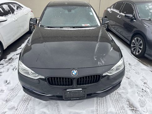 Used 2018 BMW 330i xDrive 330i xDrive image 2