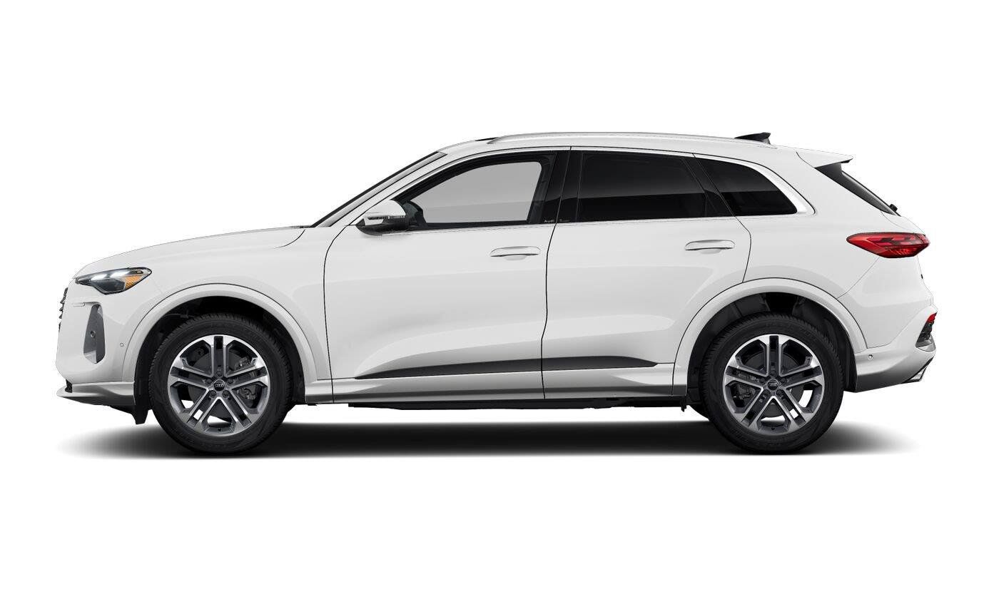 Used 2025 Audi Q5 Premium w/ Convenience Package AWD/4WD image 8