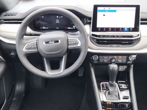 Used 2025 Jeep Compass Limited w/ Elite Group image 21