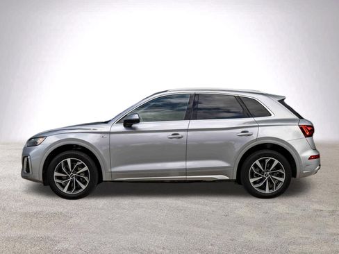 Used 2023 Audi Q5 2.0T Premium Plus w/ Premium Plus Package AWD/4WD image 6
