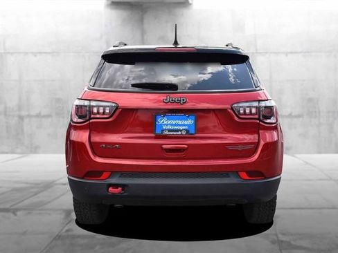 Used 2025 Jeep Compass Trailhawk AWD/4WD image 6