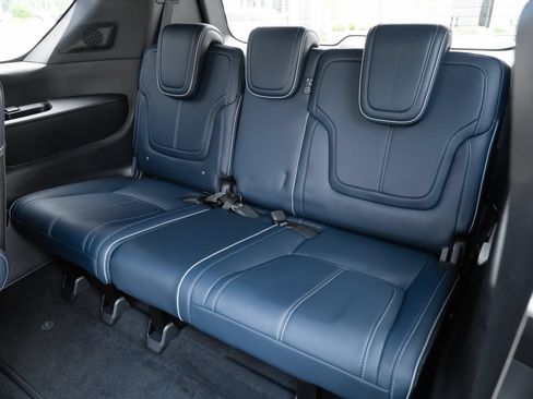 Certified 2026 INFINITI QX80 4WD w/ Sport Exterior Package image 43
