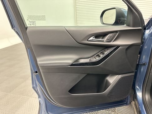 New 2026 Chevrolet Equinox LT AWD/4WD image 11