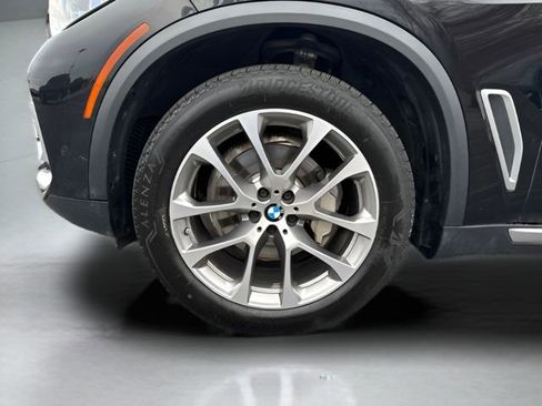 Used 2019 BMW X5 xDrive40i w/ Executive Package image 27