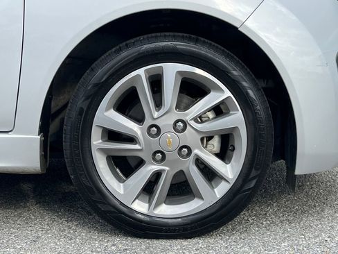 Used 2014 Chevrolet Spark LT image 7