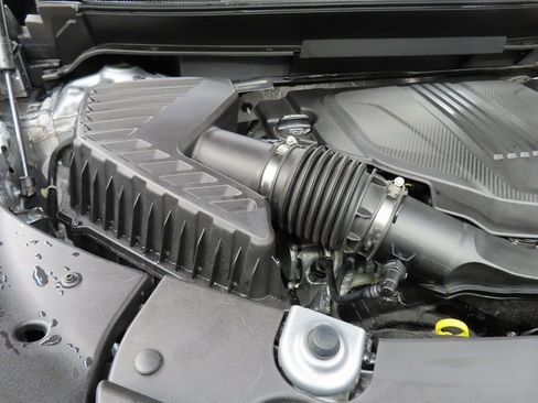 Used 2024 Chevrolet Traverse RS w/ LPO, Floor Liner Package image 32