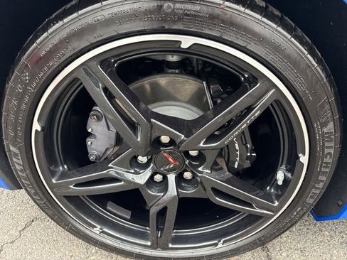 Used 2024 Chevrolet Corvette Stingray Coupe w/ 1LT image 17