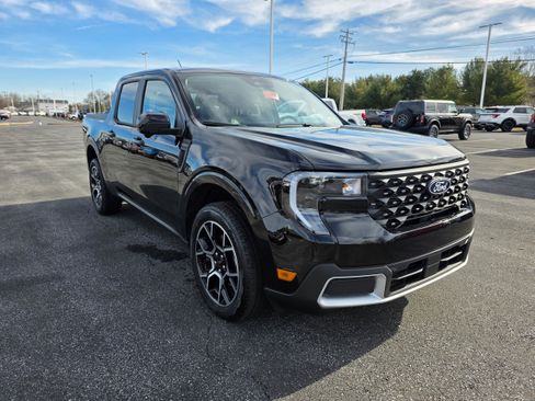 New 2026 Ford Maverick Lariat w/ 4K Tow Package AWD/4WD image 14
