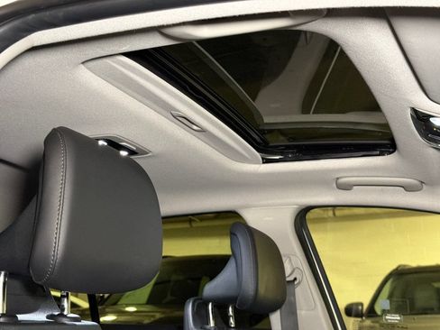 Certified 2023 Kia Niro Wave FWD image 15