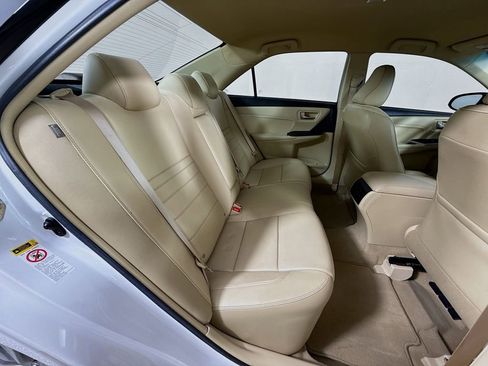 Used 2016 Toyota Camry XLE image 28