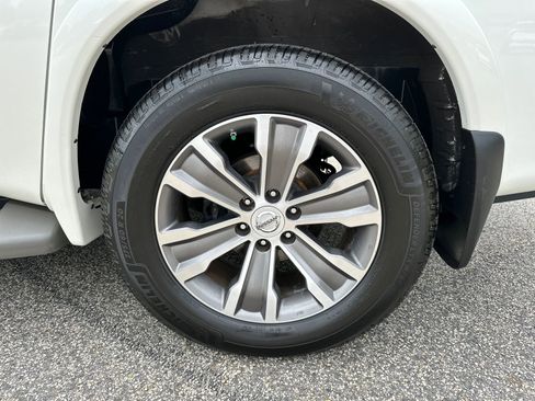Used 2015 Nissan Armada SL w/ Moonroof Package RWD image 18