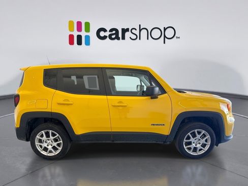 Used 2023 Jeep Renegade Latitude AWD/4WD image 6