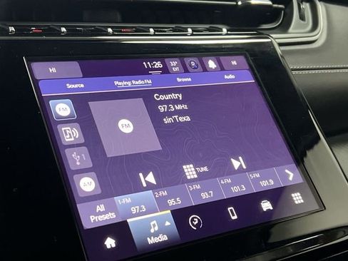 Used 2023 Jeep Grand Cherokee Laredo image 13