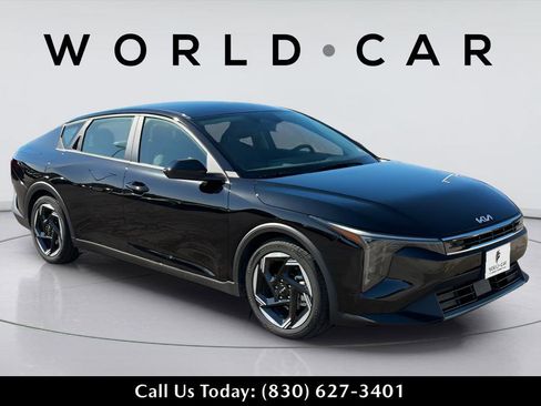 Certified 2025 Kia K4 EX FWD image 1