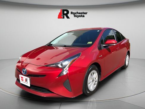 Used 2016 Toyota Prius Two FWD image 3