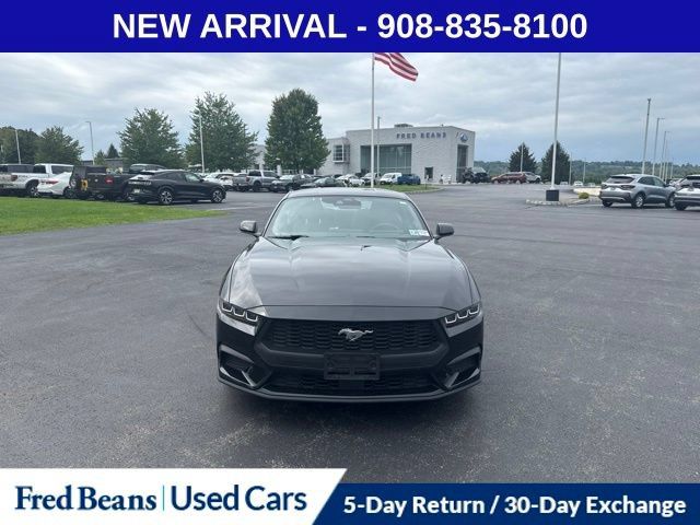 Certified 2024 Ford Mustang Coupe RWD image 2