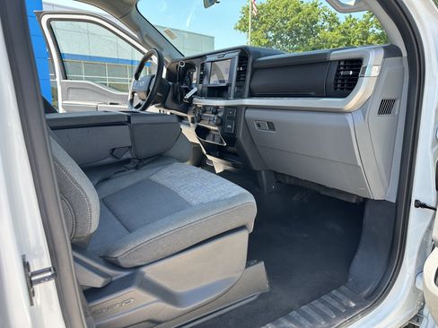 Used 2025 Ford F250 XLT AWD/4WD image 36