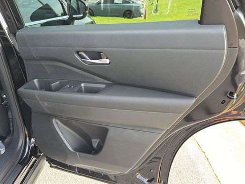 New 2026 Nissan Pathfinder SL FWD image 15