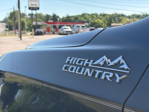 Used 2021 Chevrolet Tahoe High Country RWD image 40