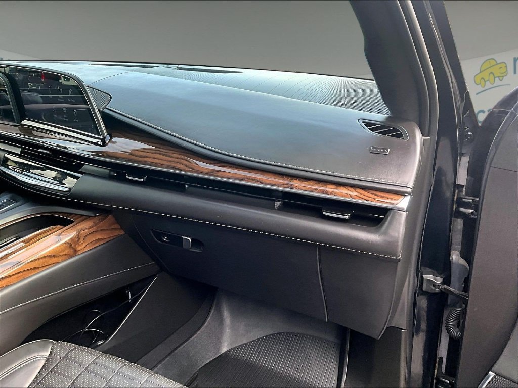 Used 2021 Cadillac Escalade Sport Platinum w/ LPO, Floor Liner Package AWD/4WD image 13