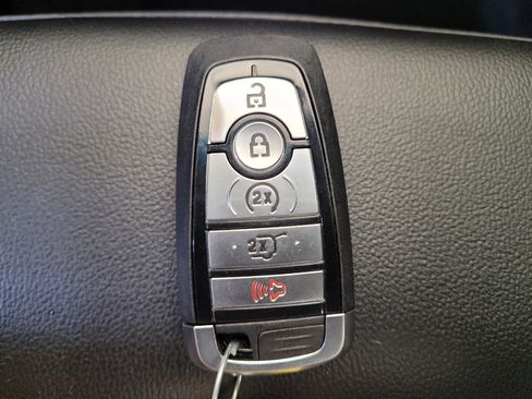 Used 2020 Ford Edge SEL w/ Convenience Package AWD/4WD image 32