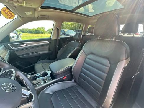 Used 2022 Volkswagen Atlas SEL AWD/4WD image 40