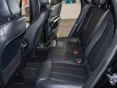 Used 2025 Mercedes-Benz GLA 250 image 13