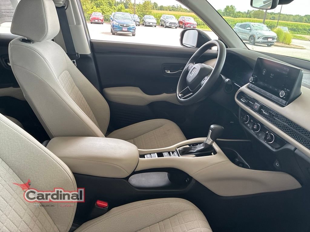 Used 2025 Honda HR-V LX image 18