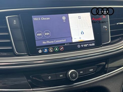 Used 2020 Buick Enclave Essence w/ Sound and Sites Package FWD image 16