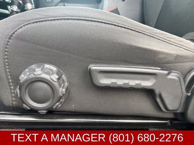 Used 2020 Jeep Wrangler Sport AWD/4WD image 13