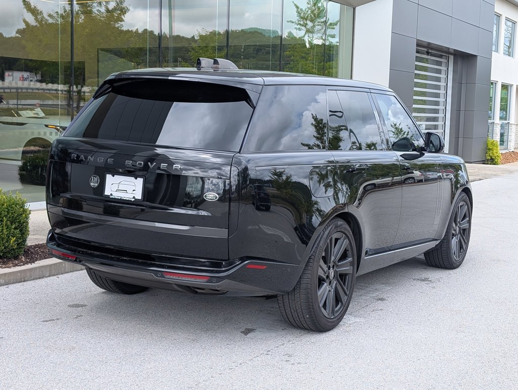 Used 2023 Land Rover Range Rover SE AWD/4WD image 7