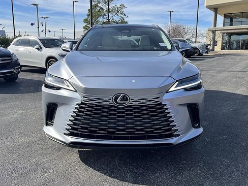 Certified 2025 Lexus RX 450h AWD w/ Luxury Package image 8