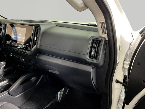 Certified 2025 Nissan Frontier S RWD image 25