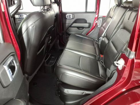Used 2021 Jeep Wrangler Unlimited Sahara w/ Safety Group AWD/4WD image 15