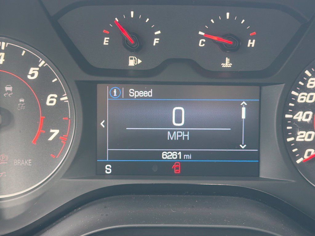 Used 2023 Chevrolet Camaro LT w/ Technology Package RWD image 12