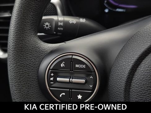 Certified 2025 Kia Soul LX FWD image 27