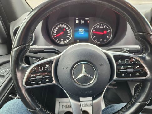 Used 2023 Mercedes-Benz Sprinter 2500 image 7