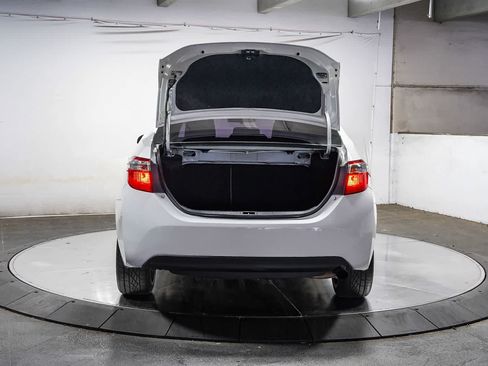Used 2015 Toyota Corolla LE FWD image 26