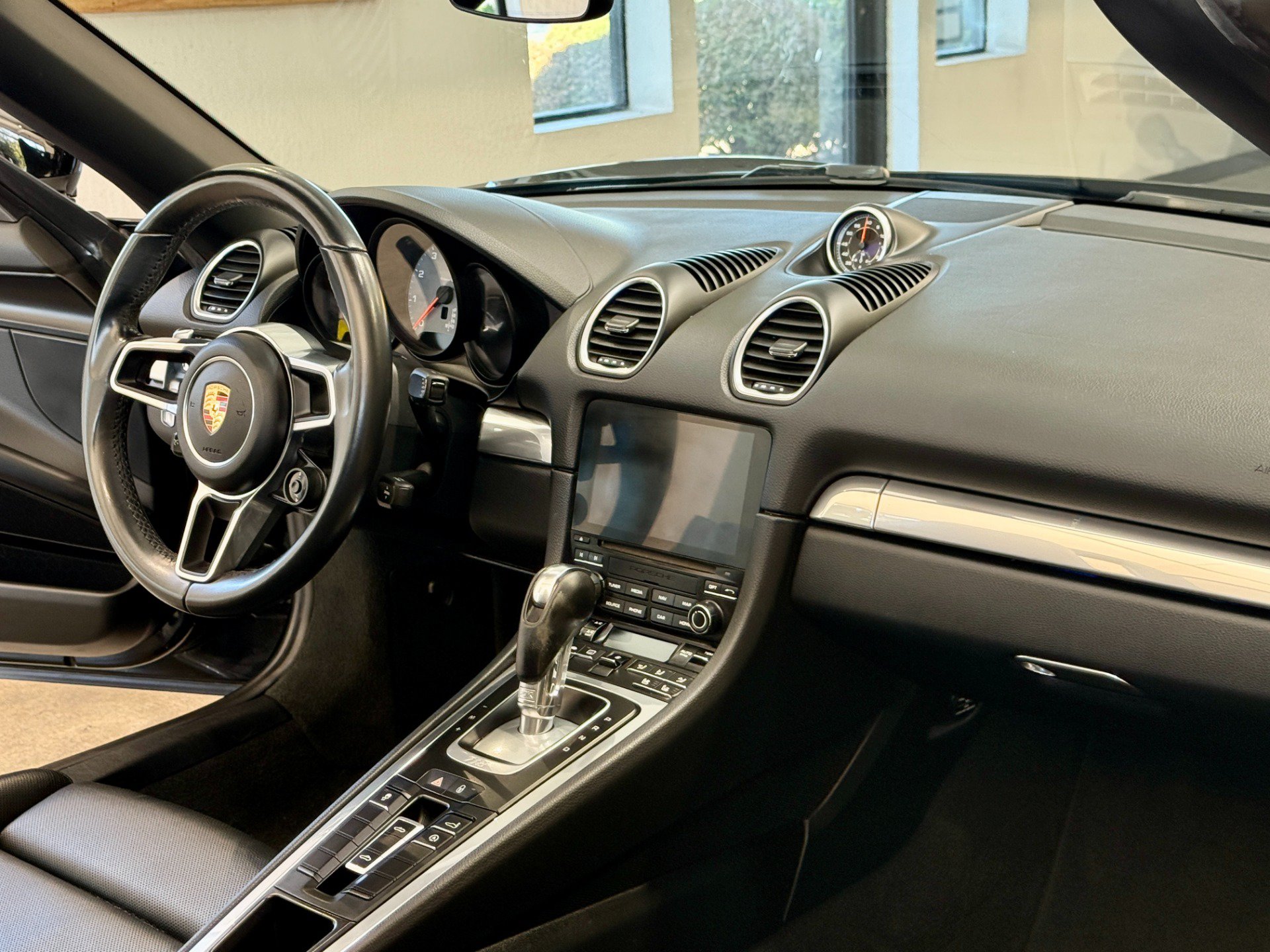 Used 2017 Porsche 718 Boxster S RWD image 37