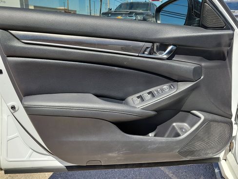 Used 2022 Honda Accord Sport image 10