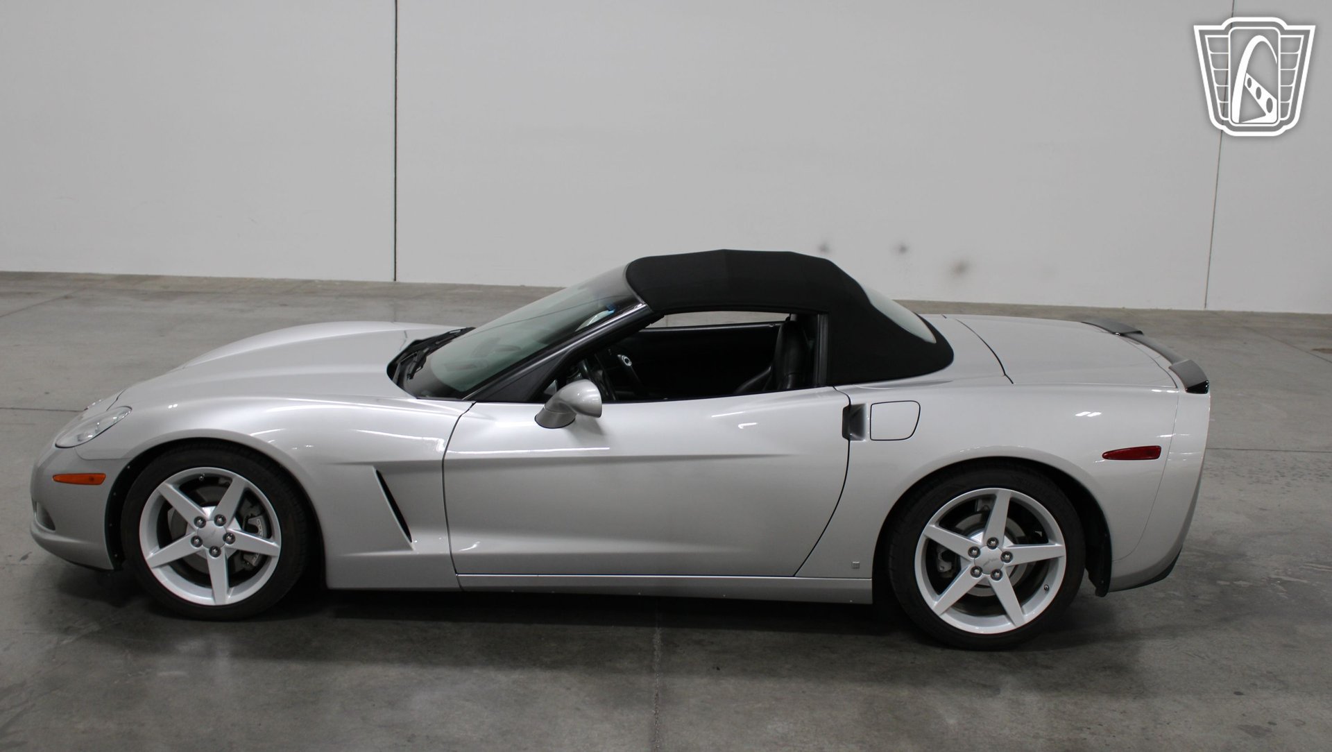 Used 2006 Chevrolet Corvette Convertible w/ Preferred Equipment Group RWD image 4
