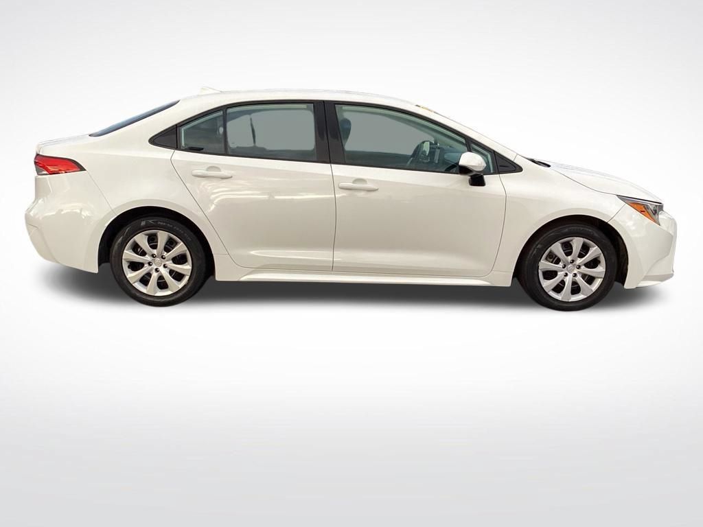 Used 2024 Toyota Corolla LE FWD image 10
