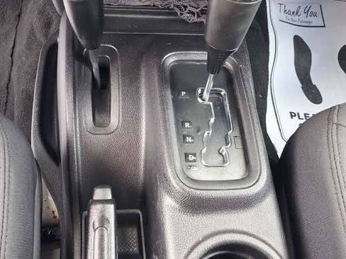 Used 2015 Jeep Wrangler Sport AWD/4WD image 14