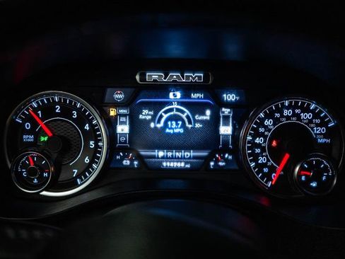 Used 2023 RAM 1500 Laramie AWD/4WD image 17