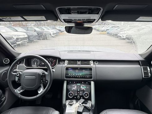 Used 2020 Land Rover Range Rover HSE image 19