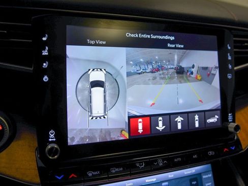 Used 2022 Jeep Grand Wagoneer Series II w/ Premium Group II image 21