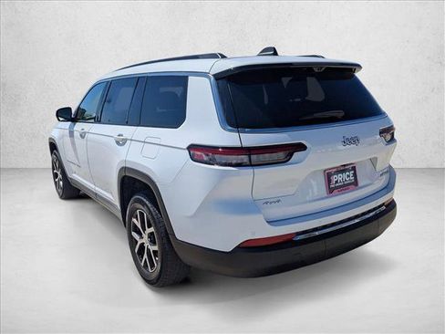 Certified 2024 Jeep Grand Cherokee L Limited w/ Luxury Tech Group II image 8